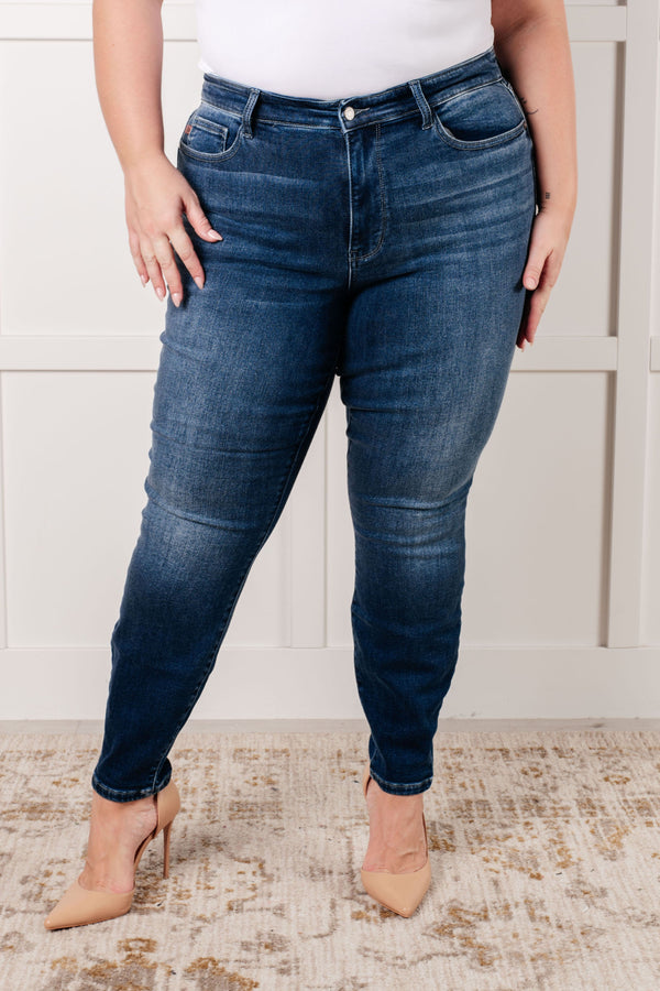 Judy Blue Skylar Mid Rise Thermal Vintage Skinny Jean